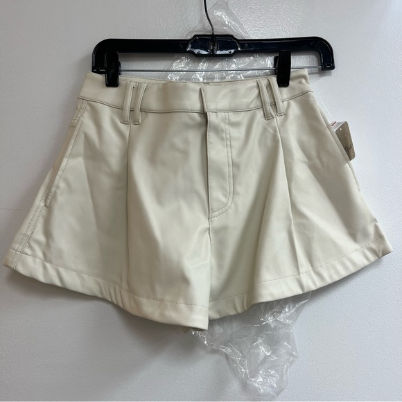 Free People Free Reign Short in Ivory - Picture 3 of 5